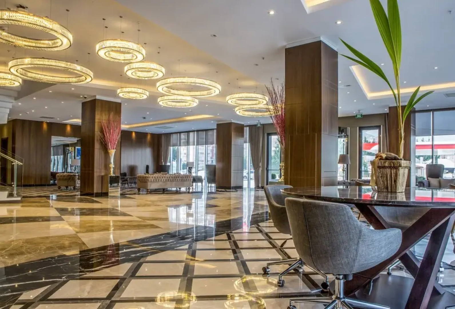 Willmont Hotel & Convention Center