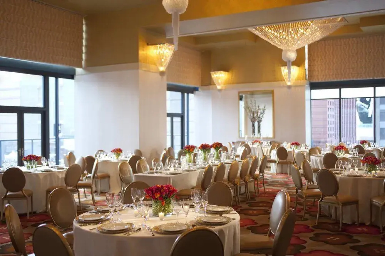 The Royal Sonesta Chicago River North