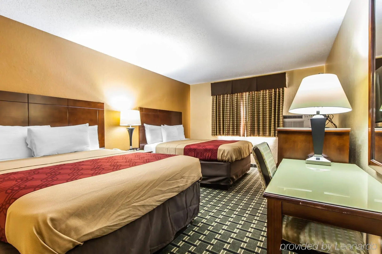 Econo Lodge Cartersville-Emerson Lake Point