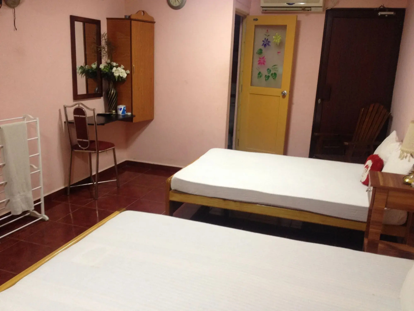 Sunshine Hotel & Hall