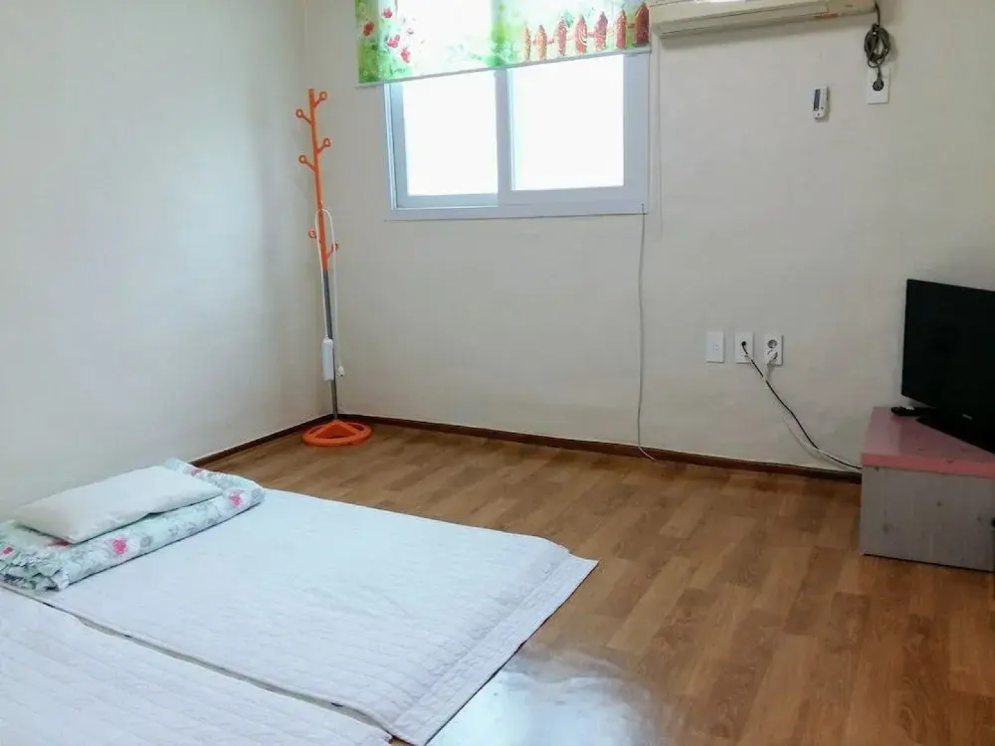 Happy Tour Guesthouse - Hostel