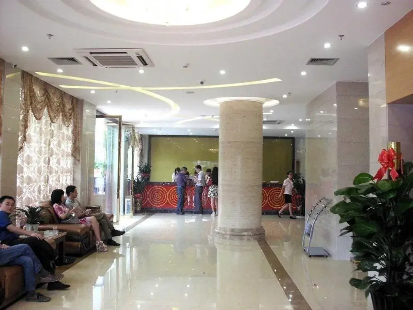 Wanfeng Business Hotel