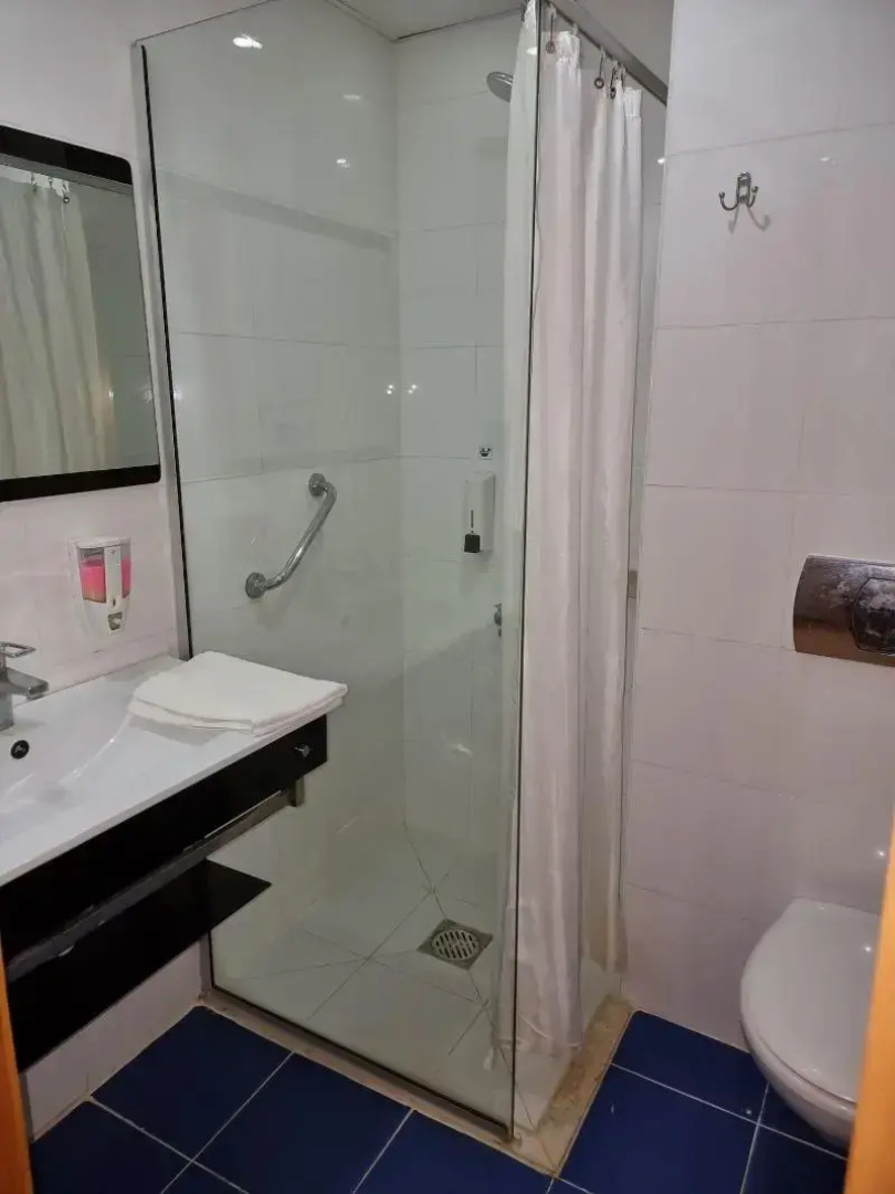 Ararat Hotel