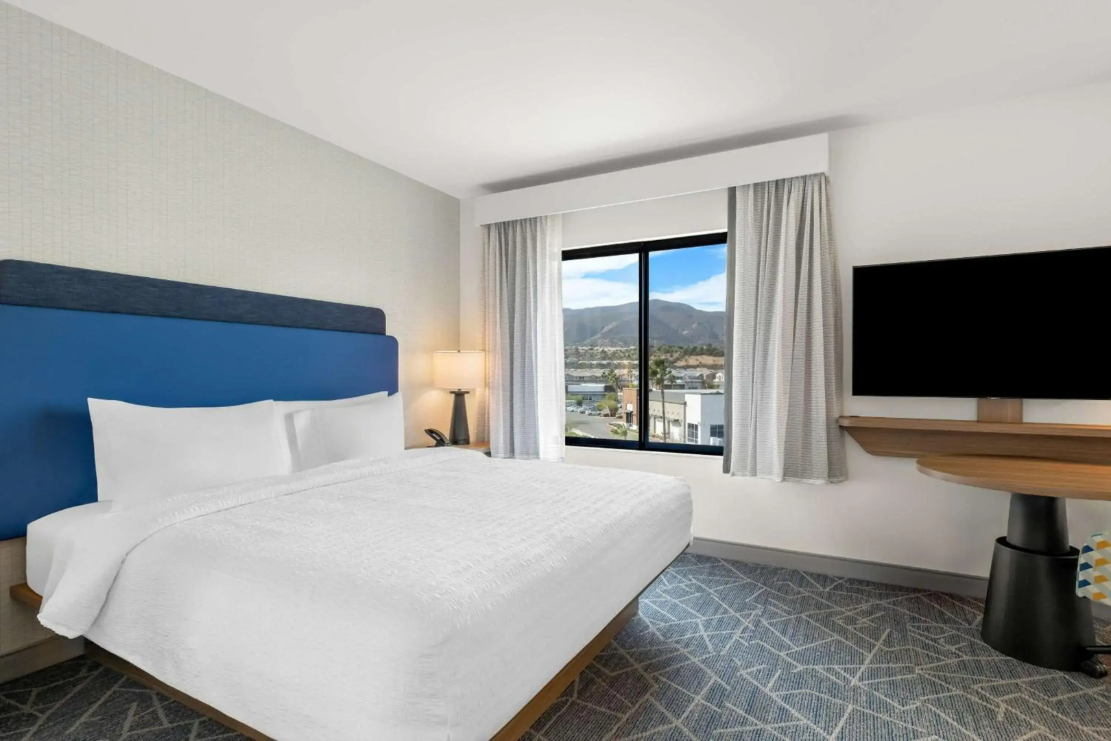 Hampton Inn & Suites Corona, Ca