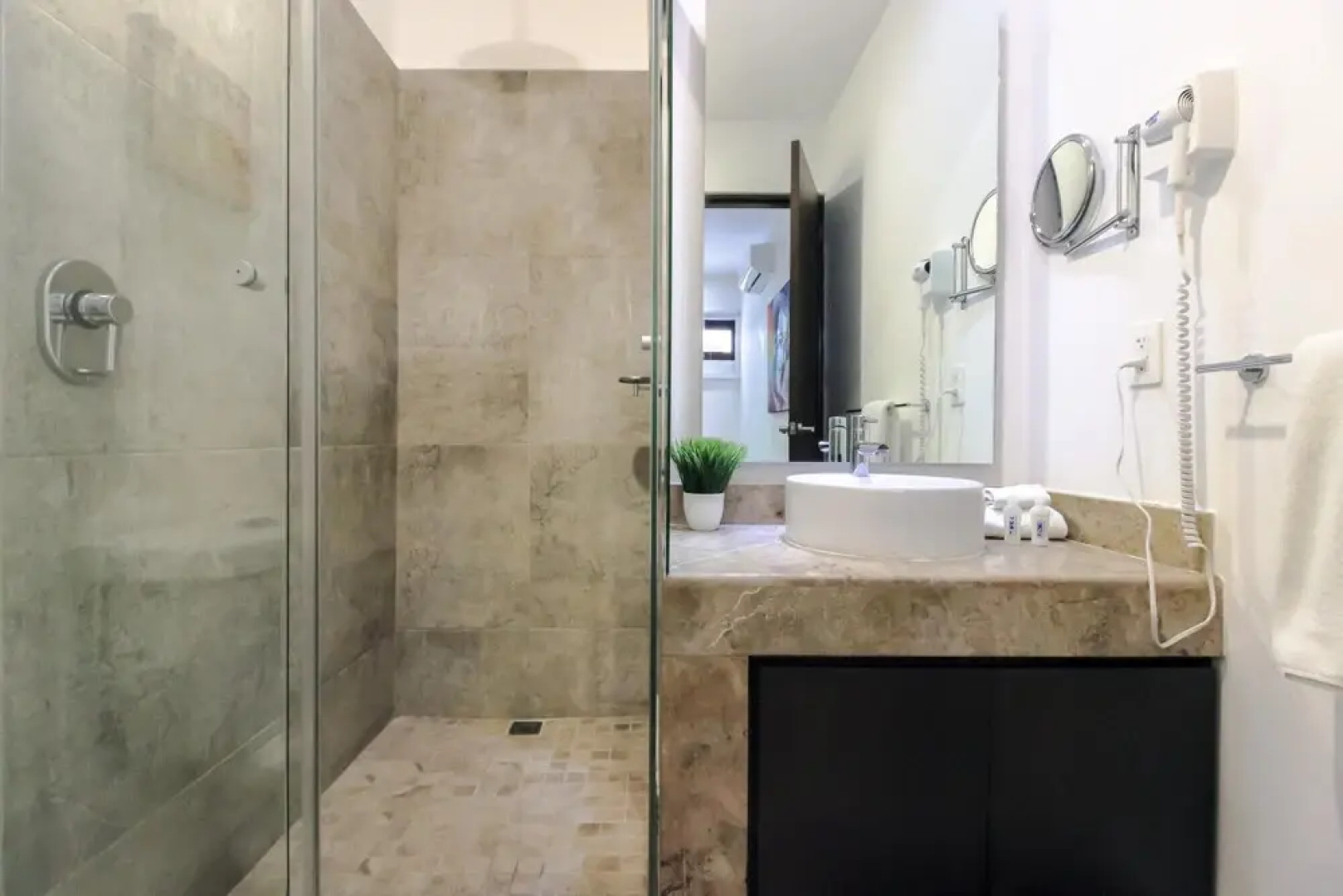 Fantastic 2Br Apartment With Private Terrace Rooftop Terrace Pool Facilities