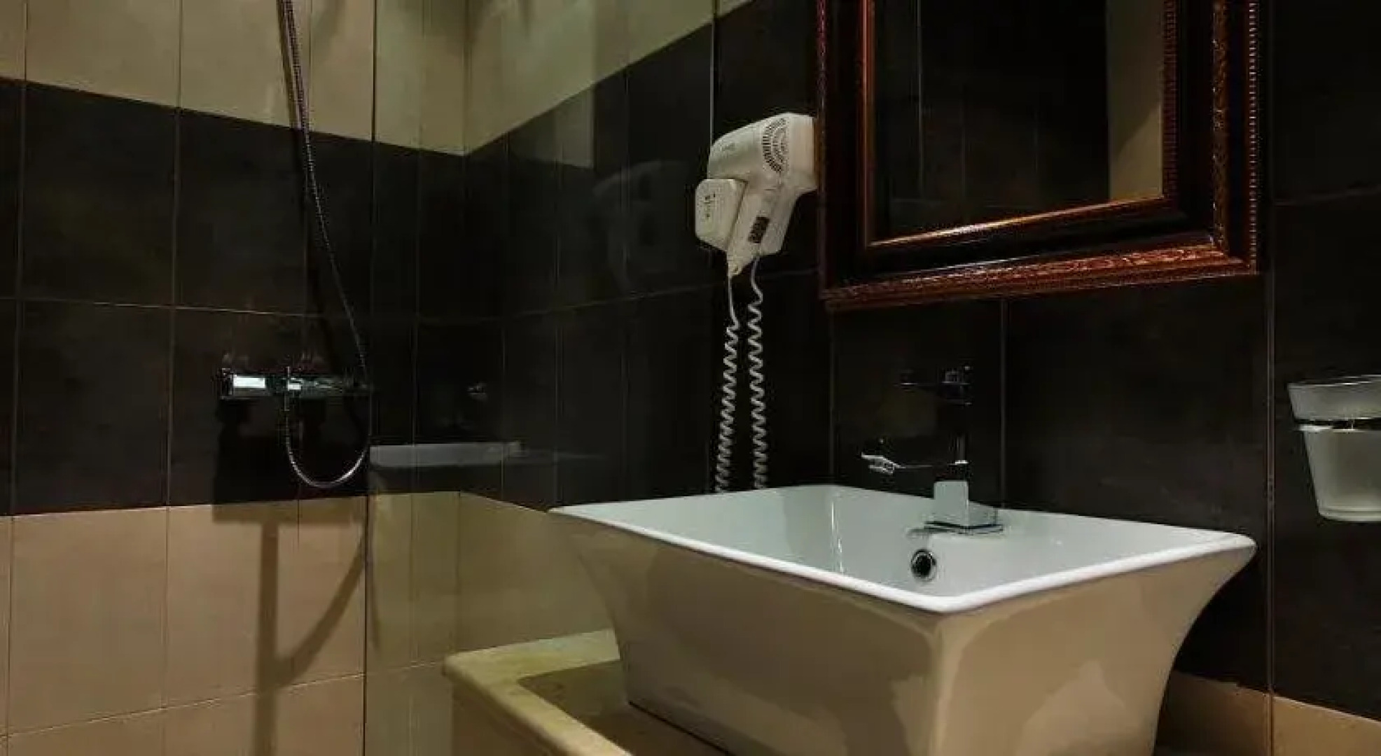 City Art Boutique Hotel