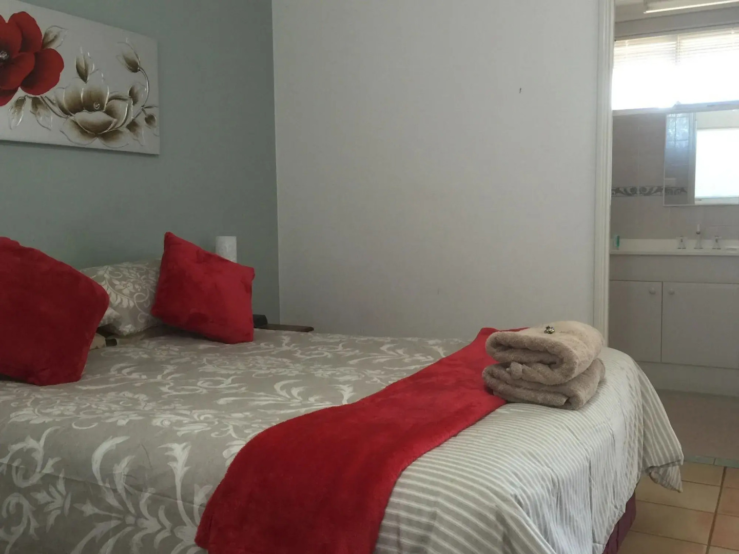 The Nosh & Nod - Avon Terrace