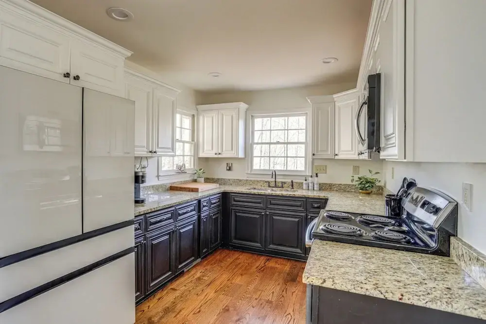 Serenity Now: Big Canoe Mountain Home!