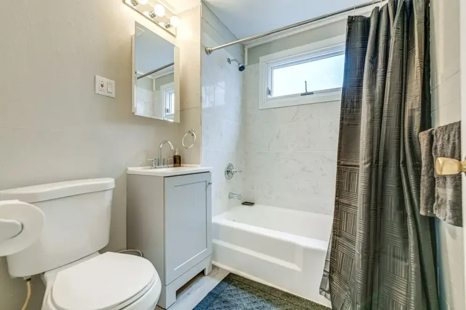 Buffalo Apartment: 6 Mi to Downtown Attractions!