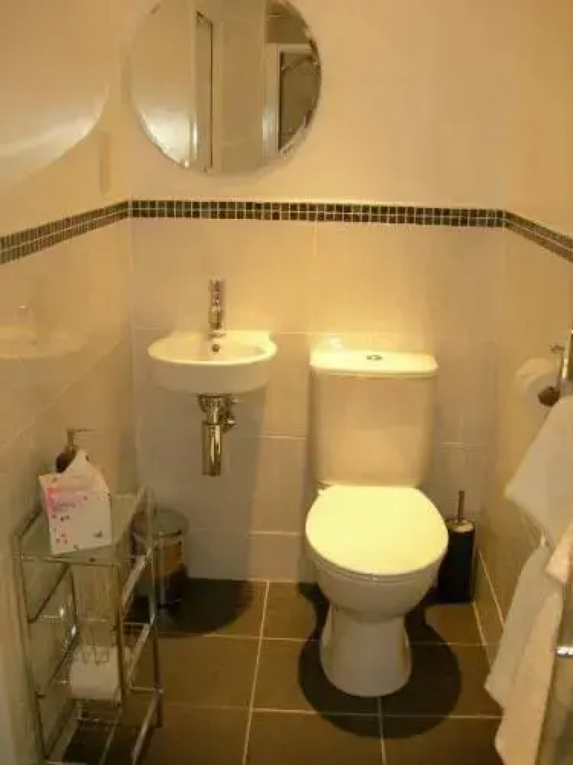 Appletree Guest House