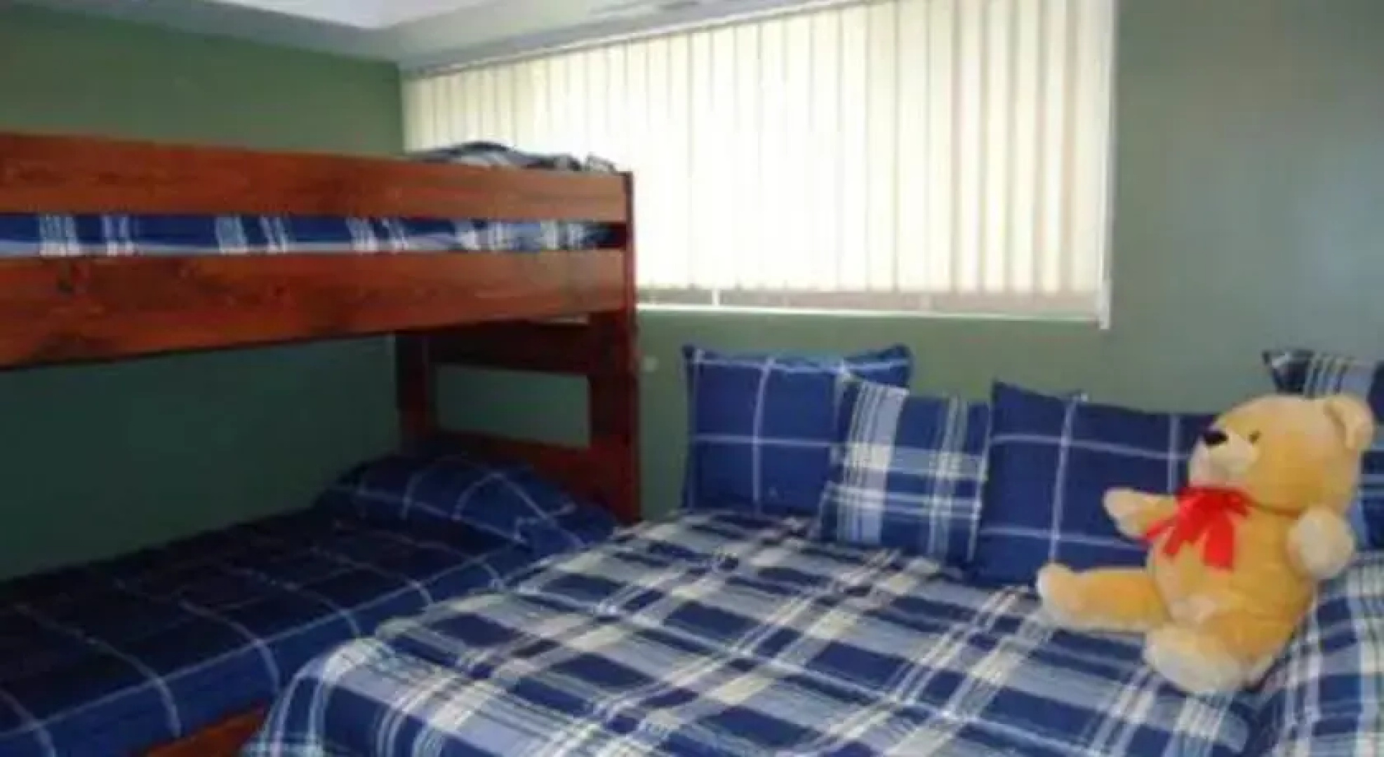 RedAwning Bear Nine Lodge #1309
