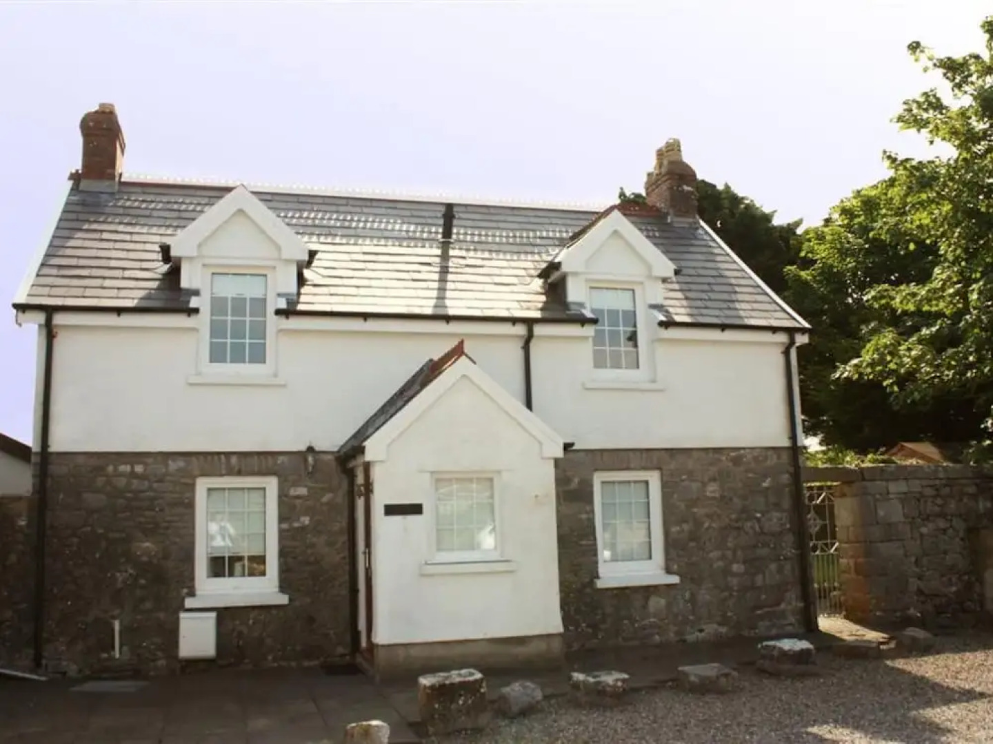 Modern Holiday Home in Lydstep With Fenced Garden