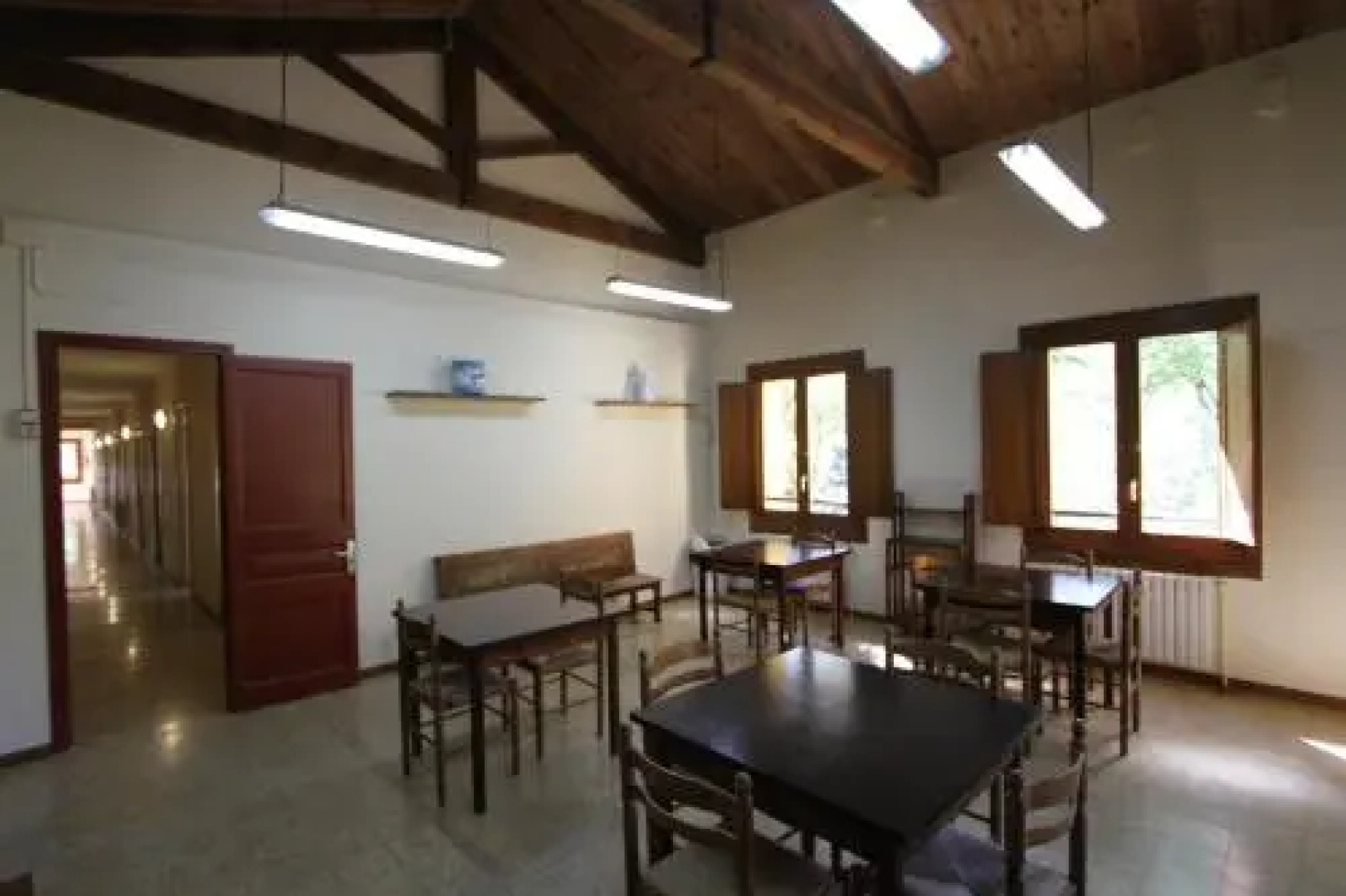 Alberg Roques Blanques