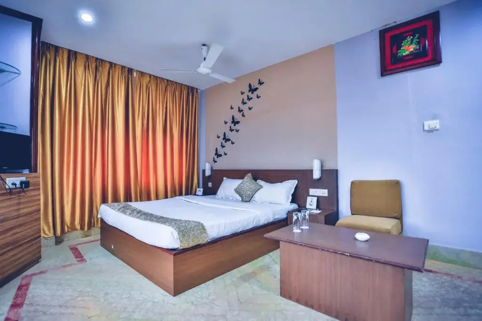 OYO 9265 Blue Lagoon Premium Hotel
