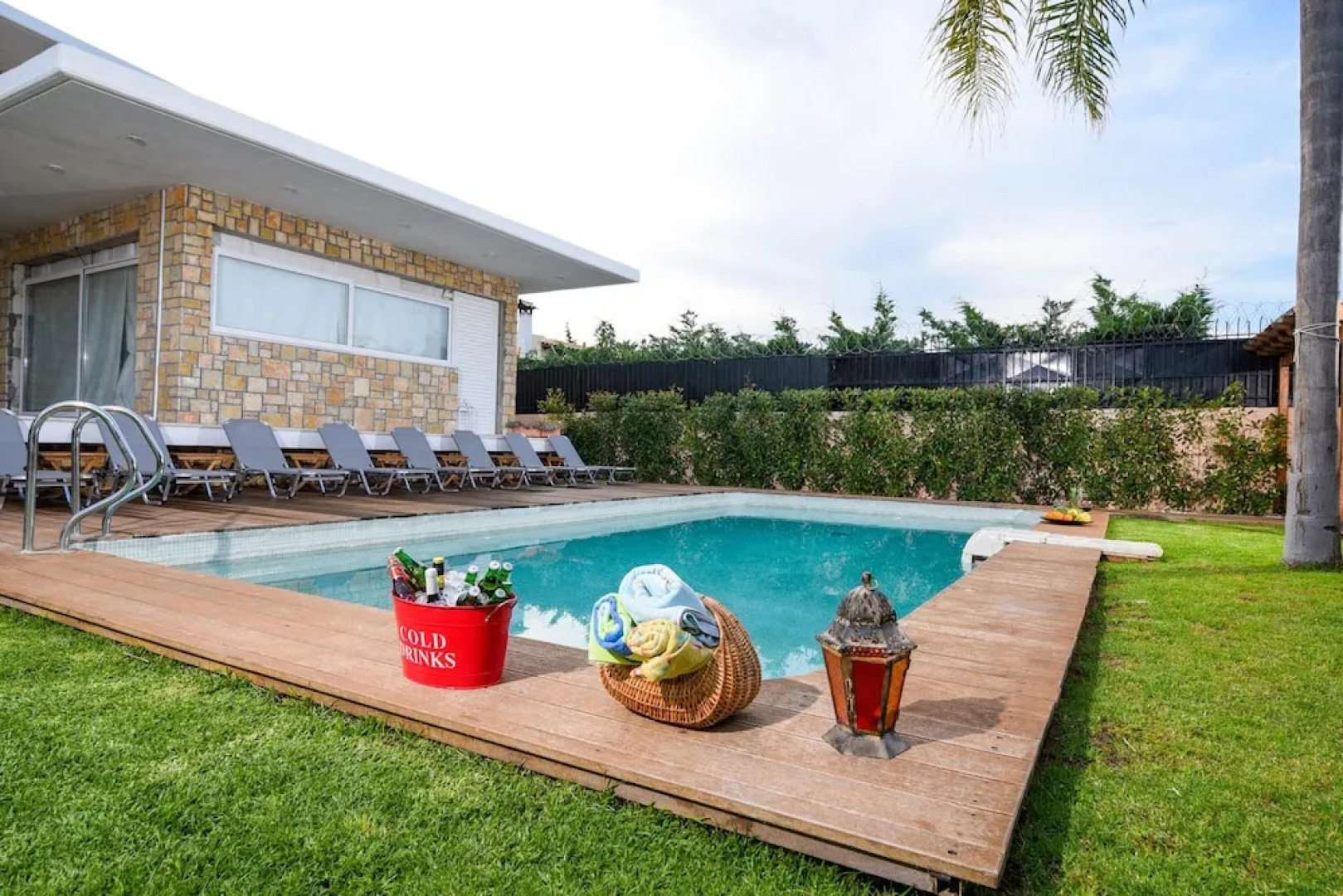 Villa With 5 Bedrooms in Kitsi, With Private Pool, Enclosed Garden and