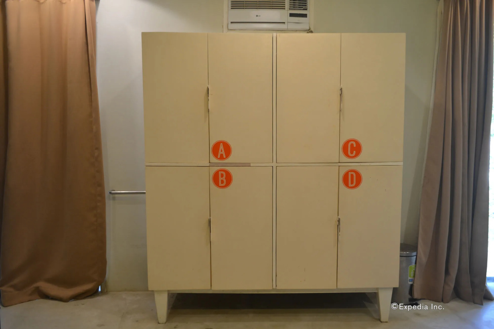 Spin Designer Hostel