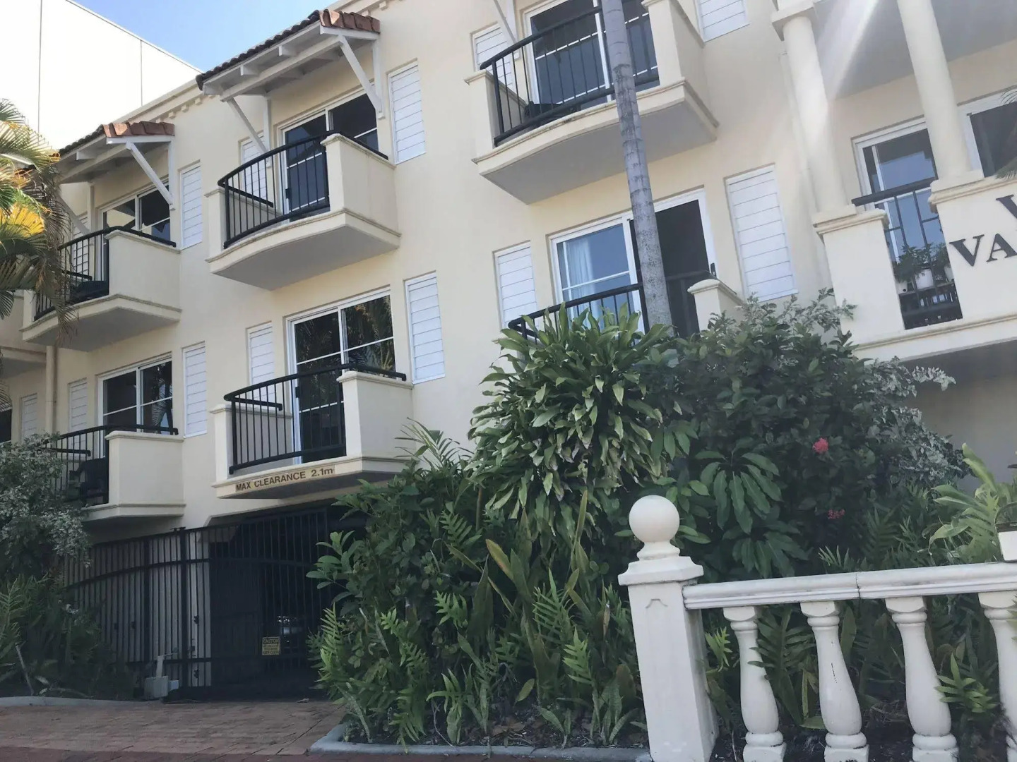 Villa Vaucluse Apartments of Cairns