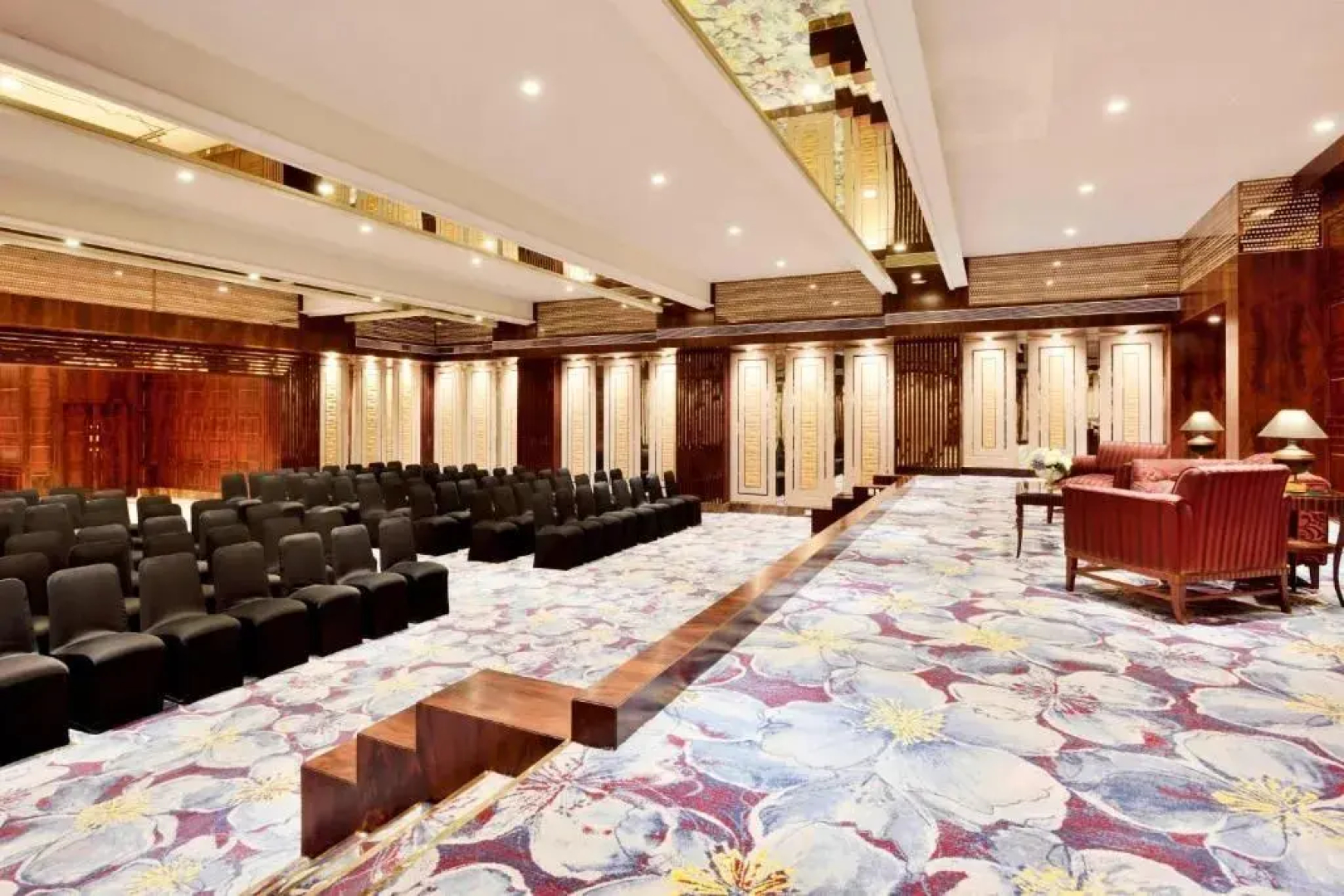 Sheraton Grand Pune Bund Garden Hotel