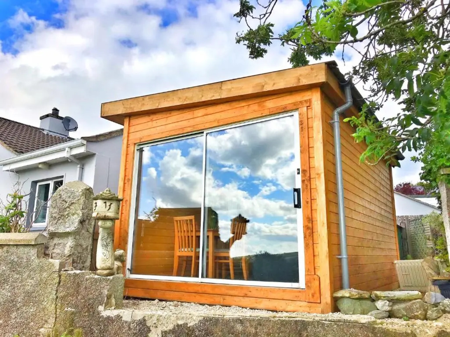 Elagh View Bed & Breakfast