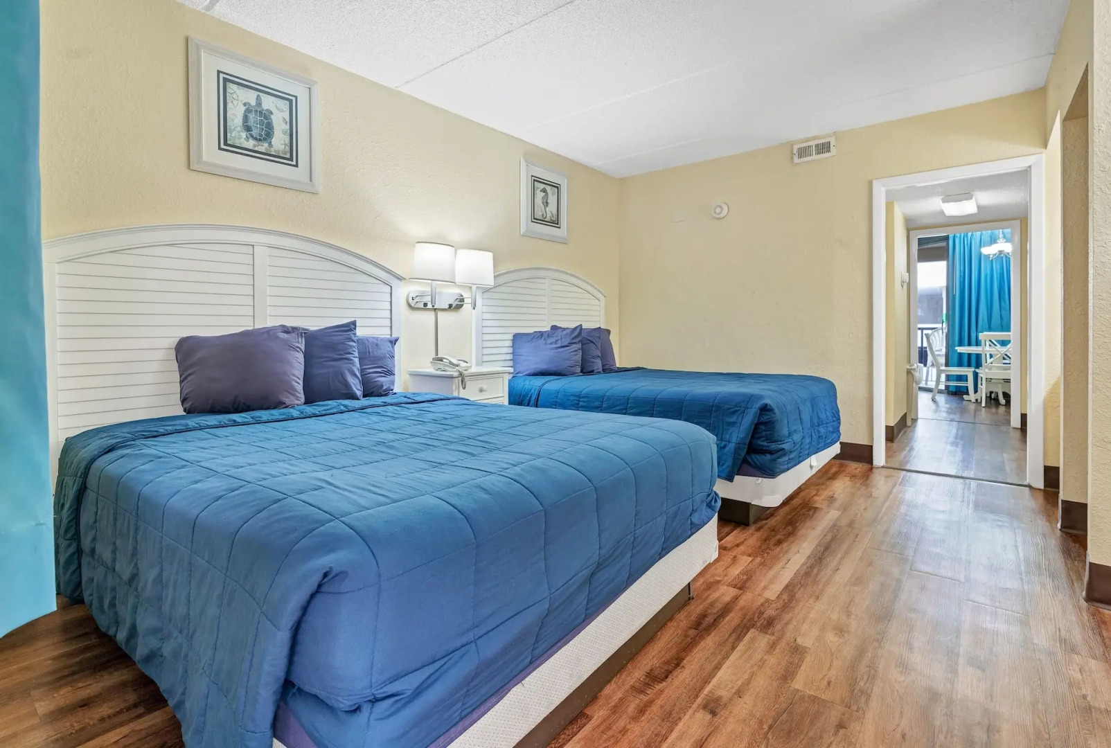 Sand Dunes Resort and Suites