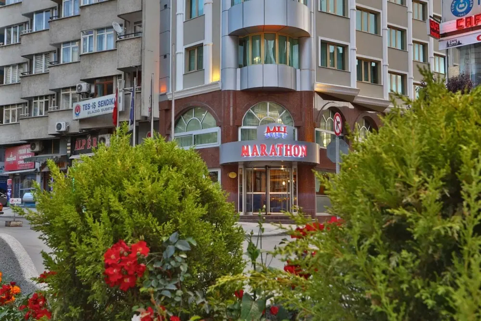Marathon Hotel