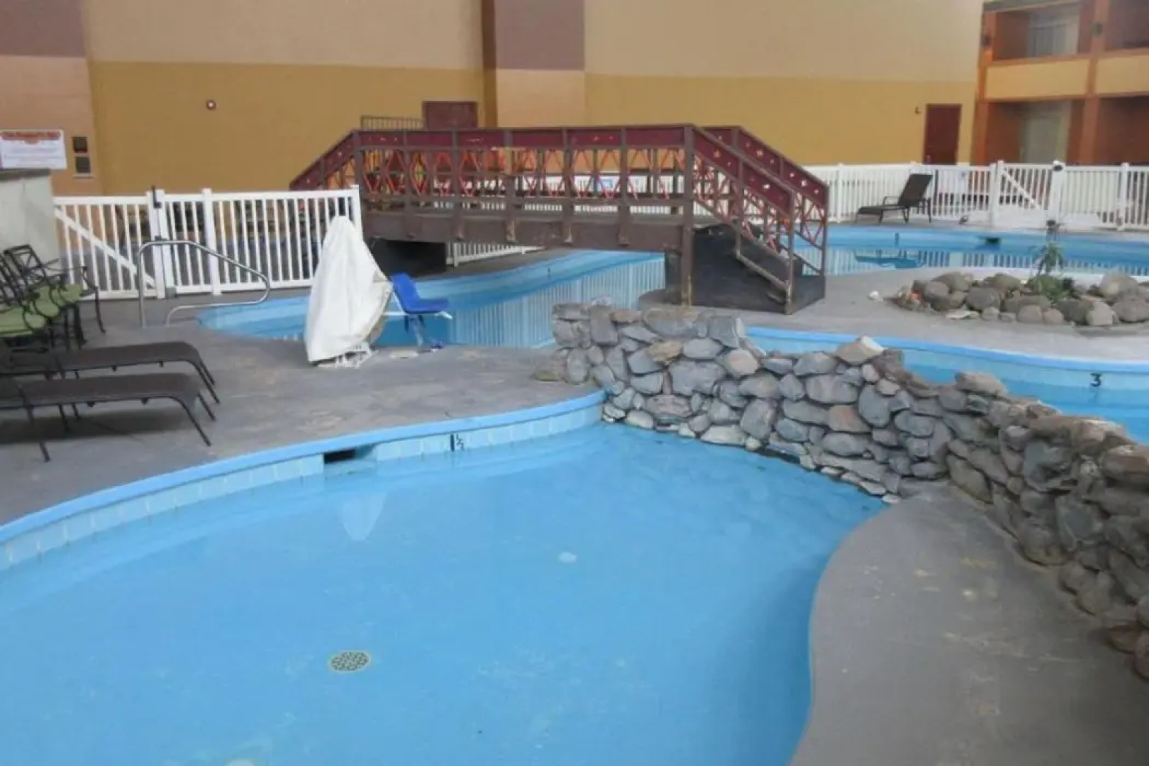 Suburban Studios, Kearney