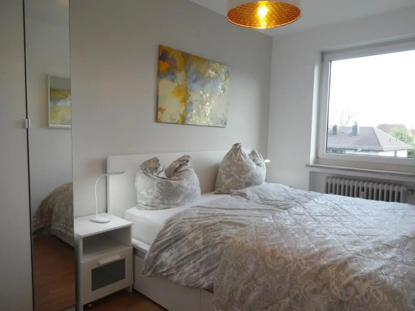 Schöne Wohnungen am Bahnhof in Dachau - 20 Min bis München Zentrum