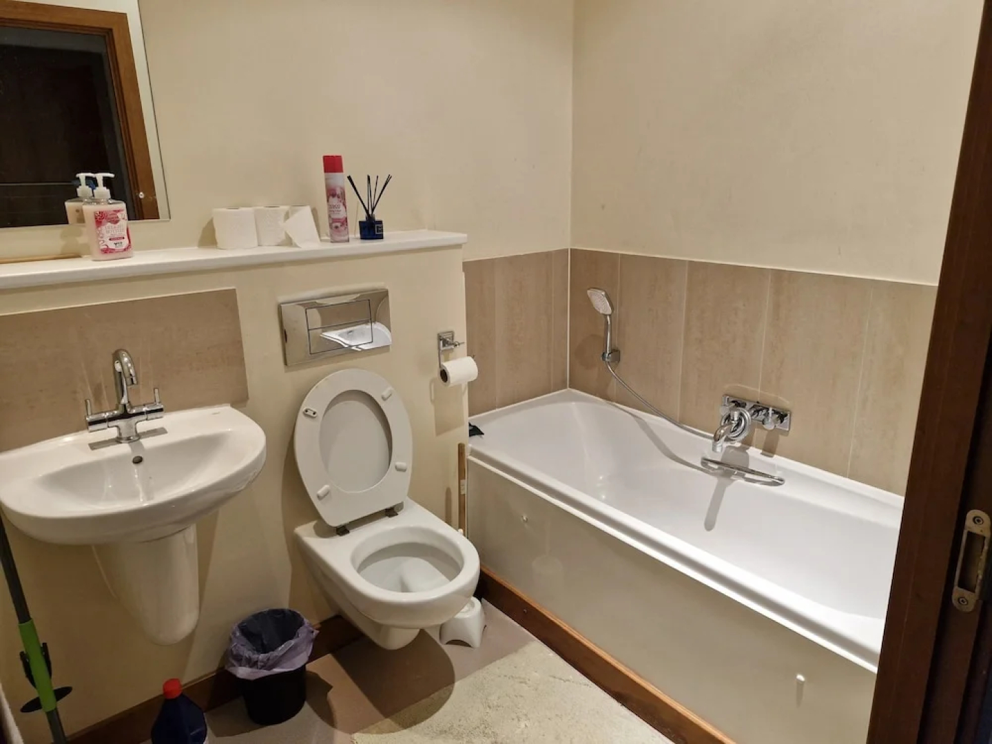 Impeccable 1-bed Apartment in Purfleet