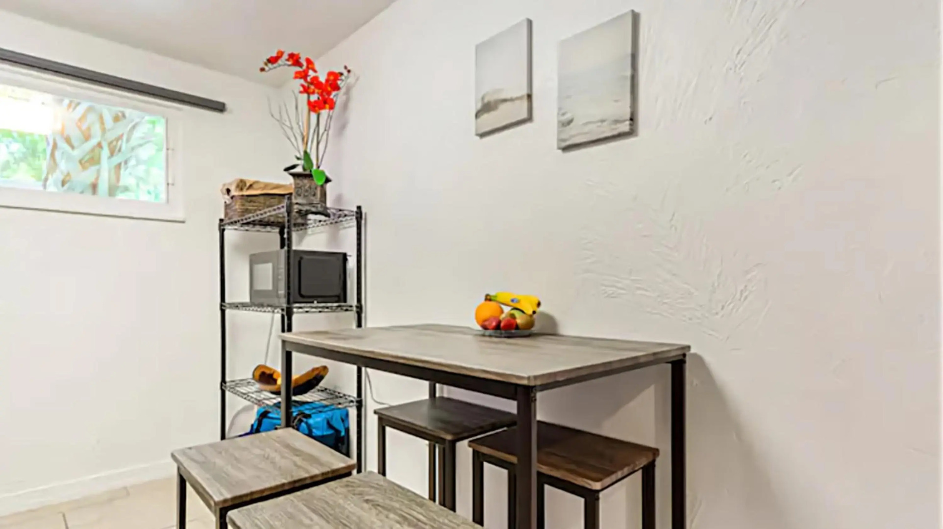 Close to beaches with hot tub and large garden