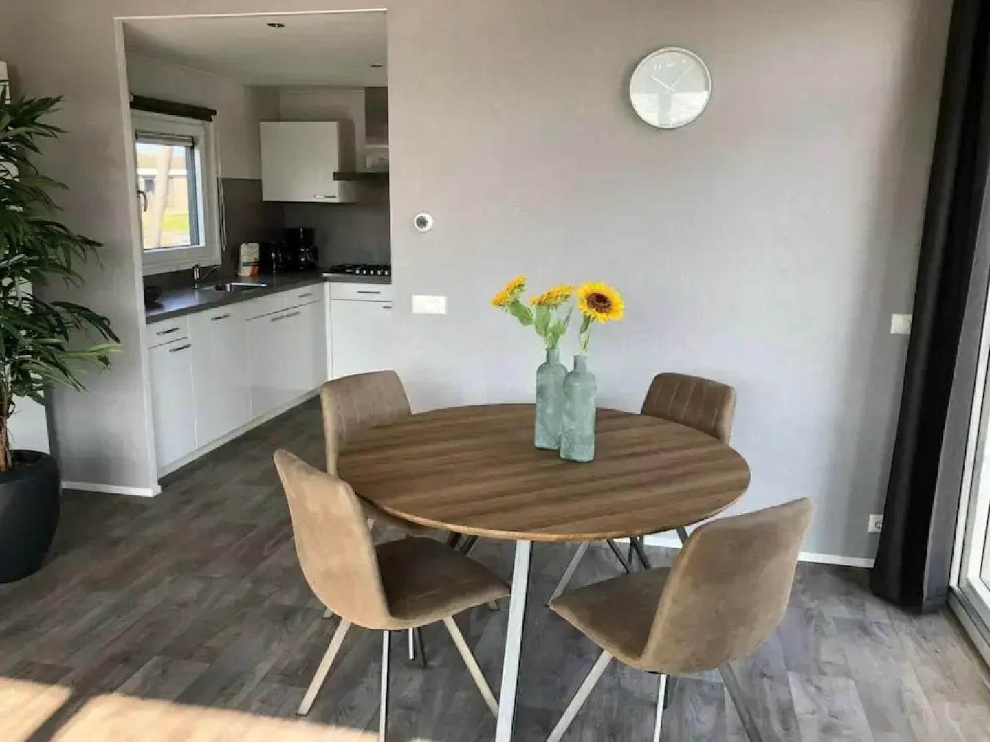 Chalet With Dishwasher in the Green Kempen