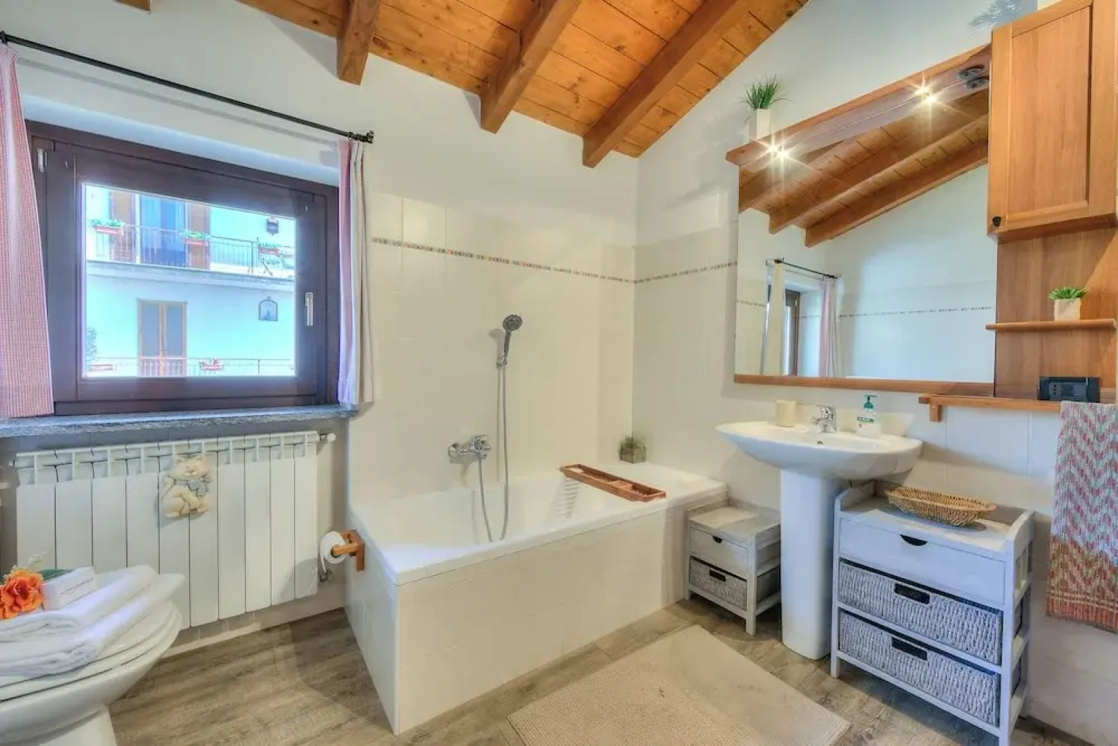 Miralago Lake View & Private Garden