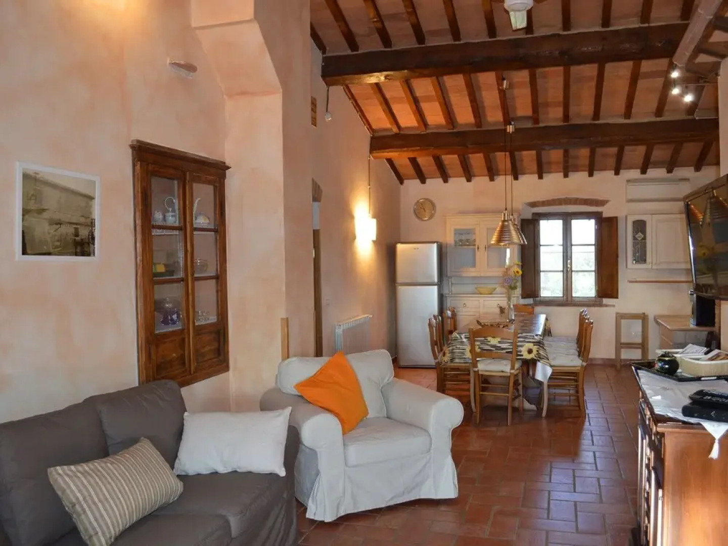 Villa With Private Pool, Immersed in the Gorgeous Countryside of Asciano