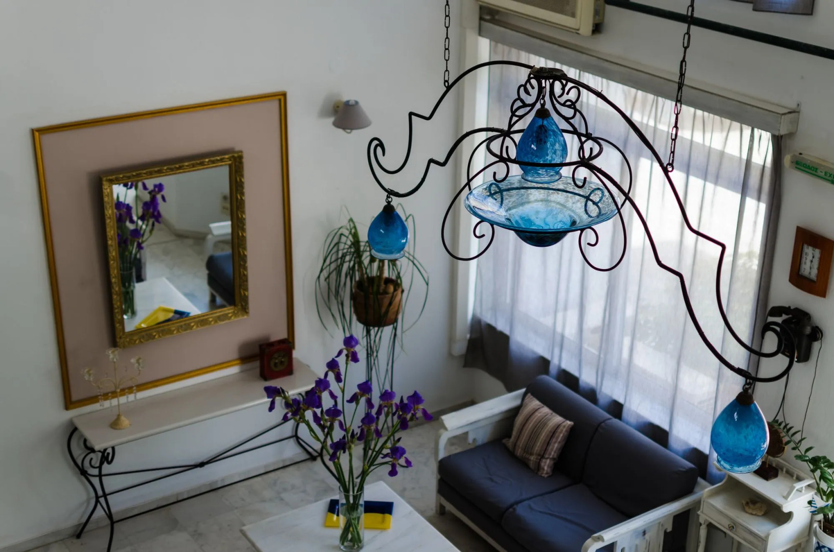 Happiness Apartments