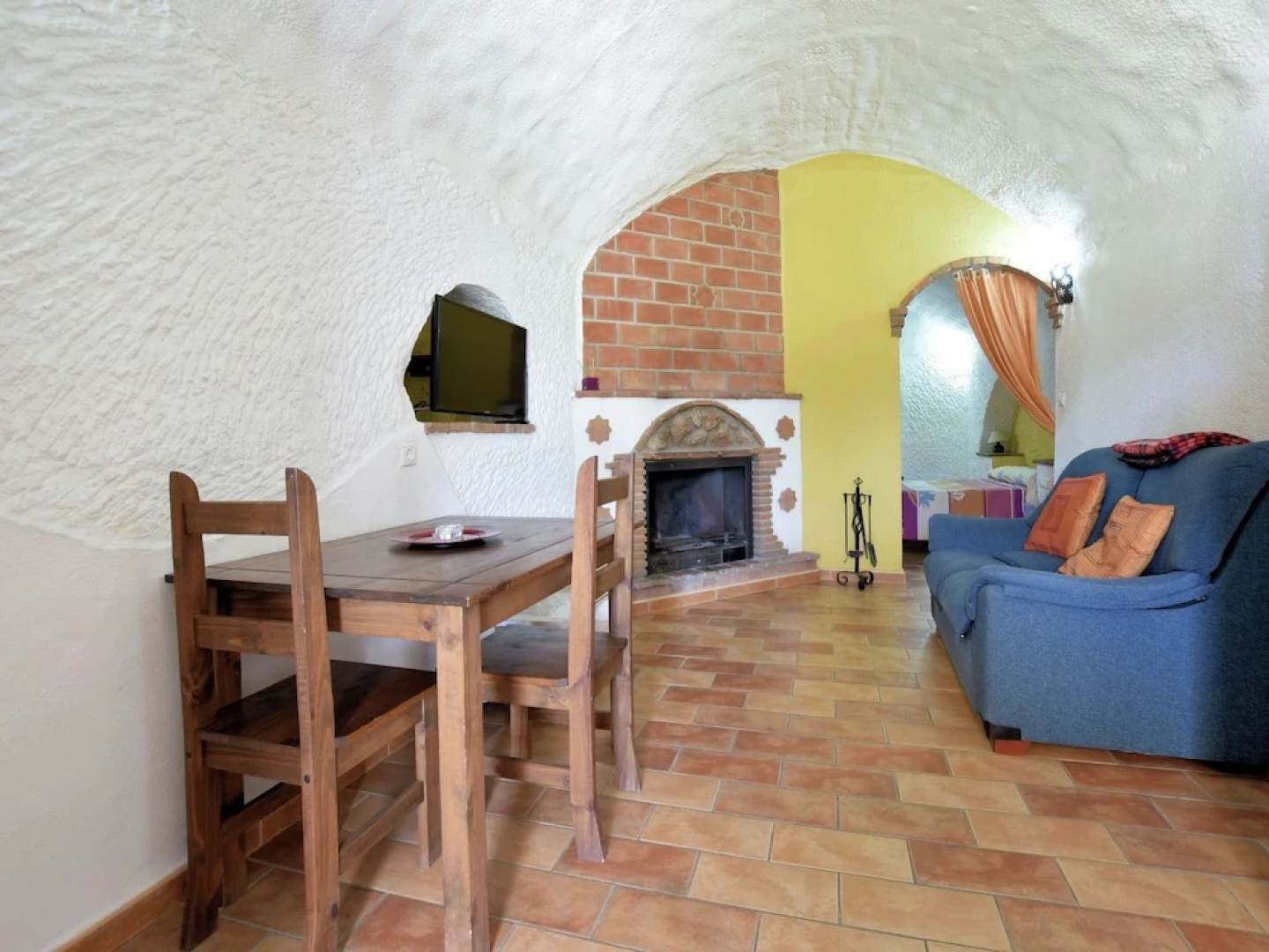Cave House With Private Terrace on a Small Complex