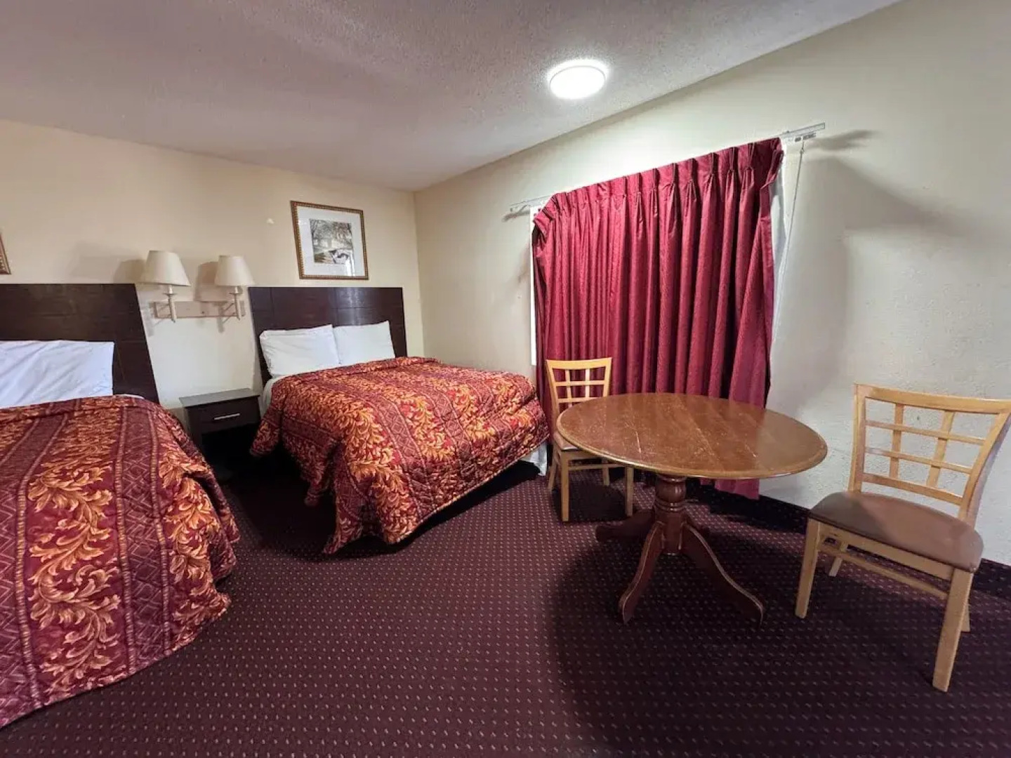 Whispering Pines by Hotel O Whitestone VA