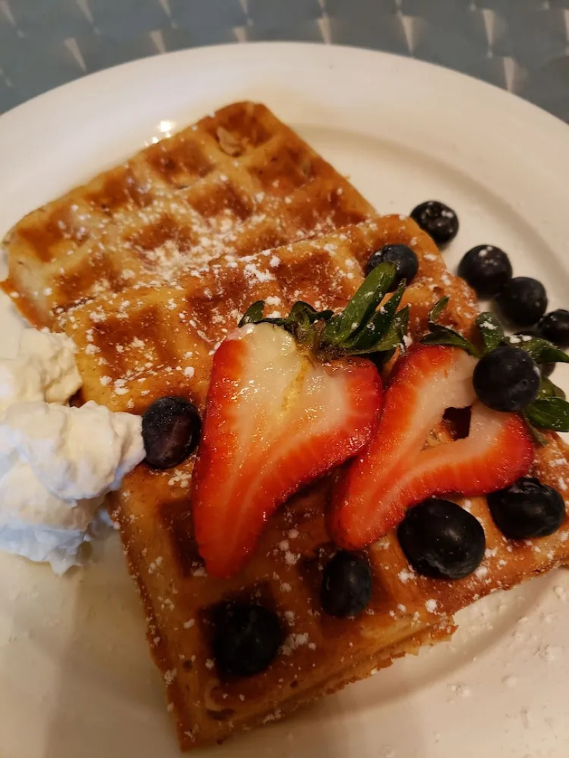 Green Door B&B Brockville