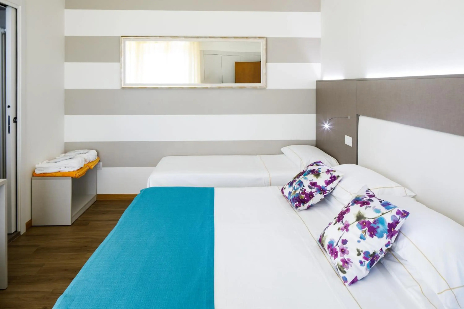 UNAWAY Imperial Beach Fano