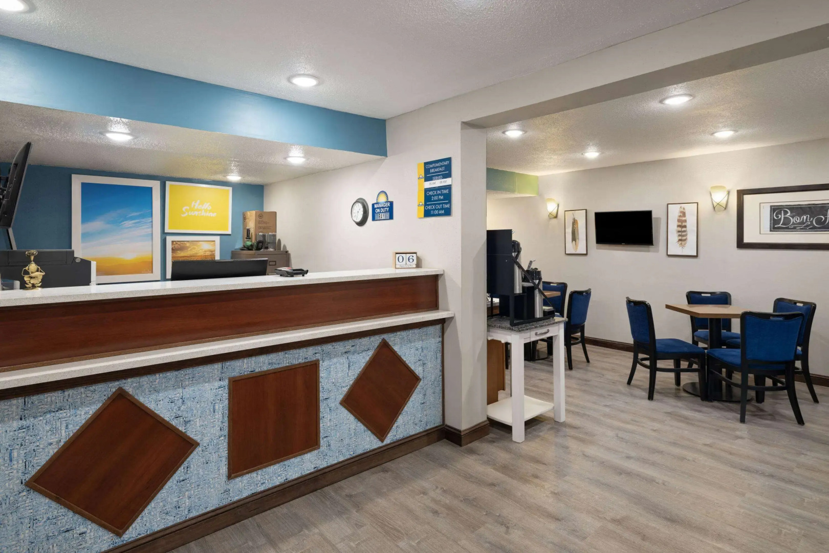 Days Inn & Suites by Wyndham Kokomo