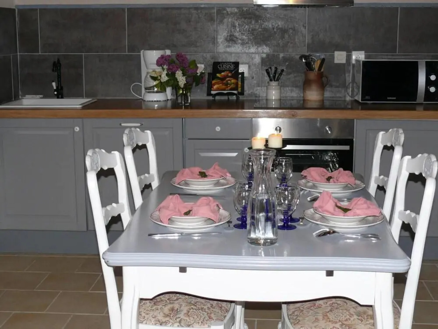 Gîte à lombre des chênes