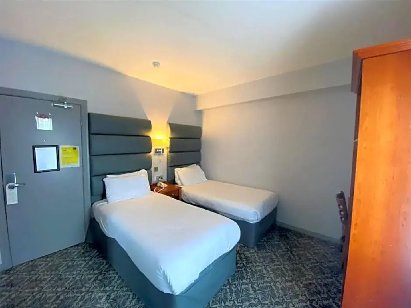 Lake Of Shadows Hotel