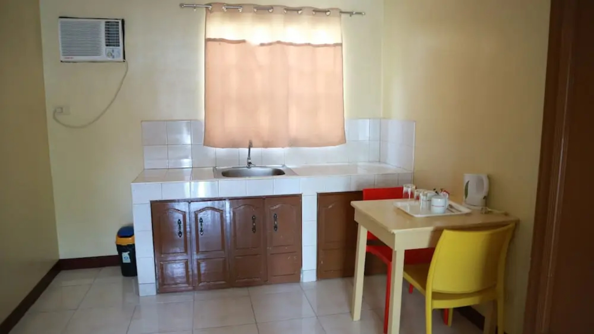 Danel Pensionne House