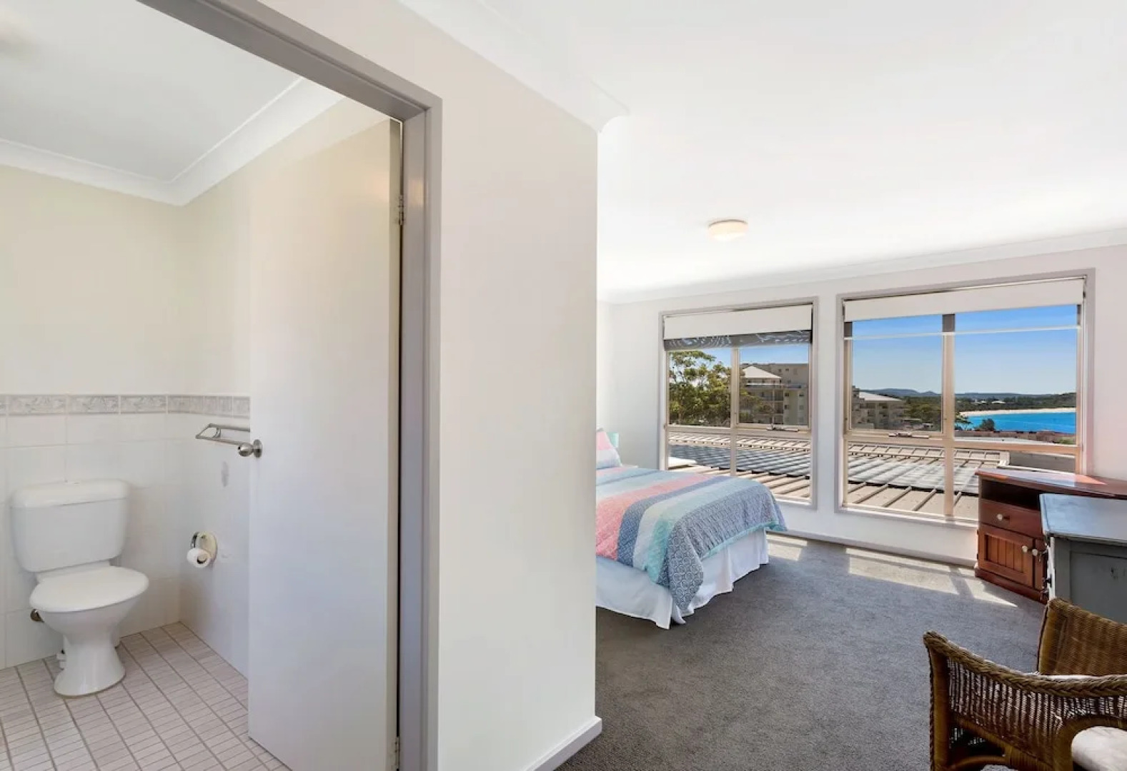 Ronald Avenue, Unit 2/36