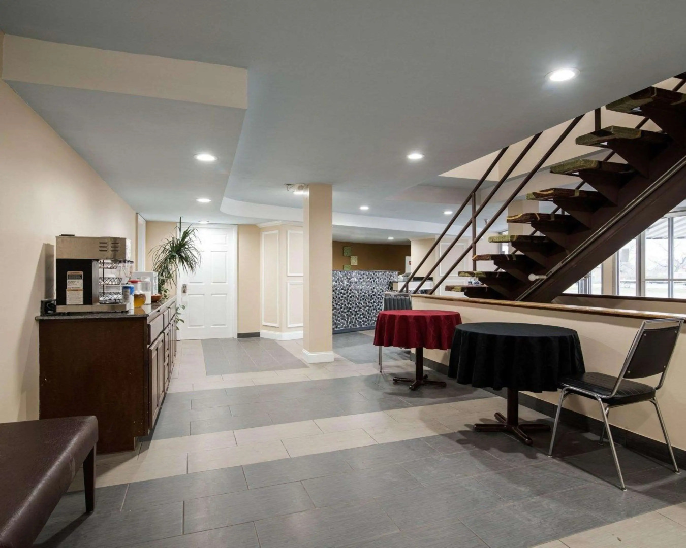 Rodeway Inn Syracuse Carrier Circle