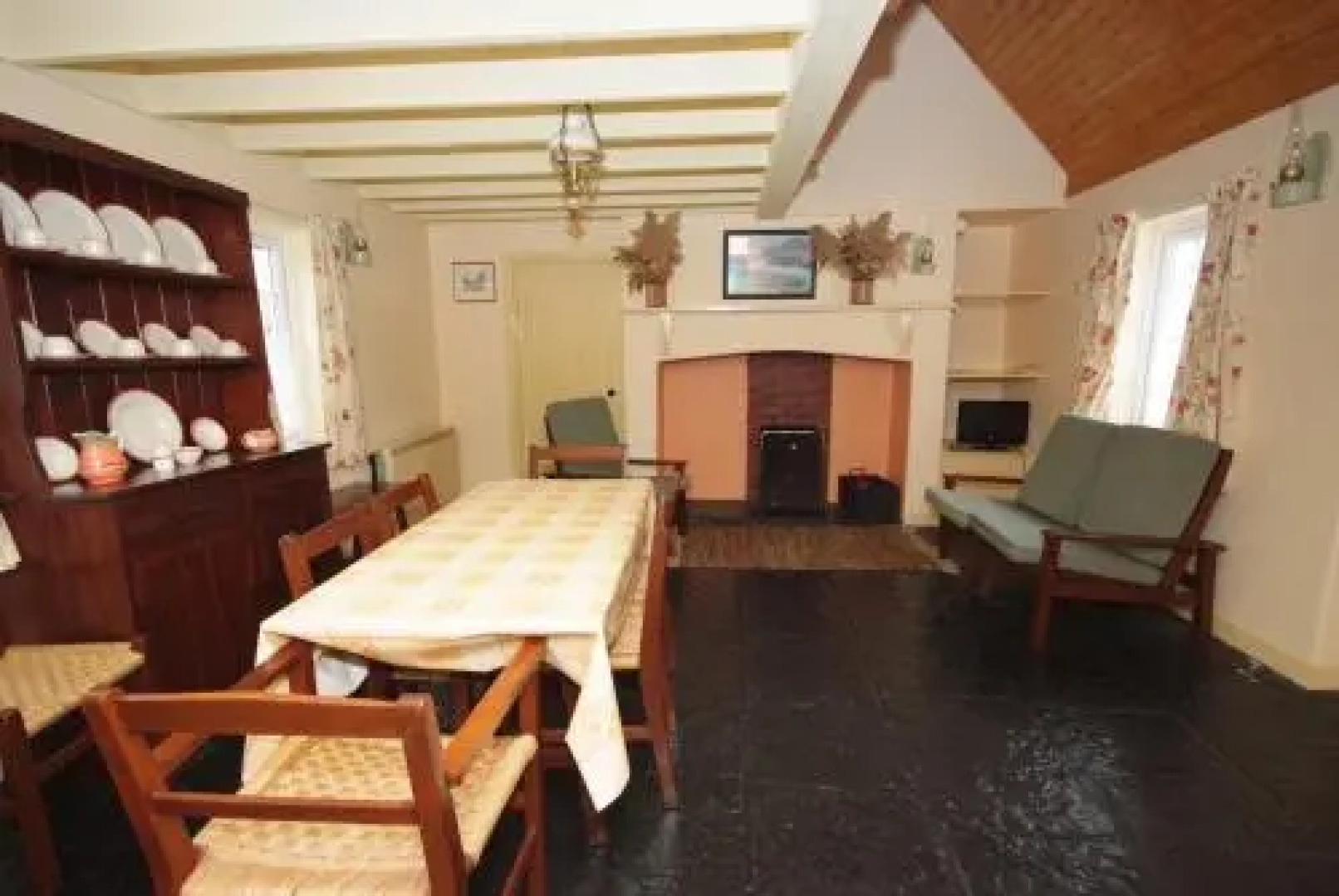 Killarney Lakeland Cottages