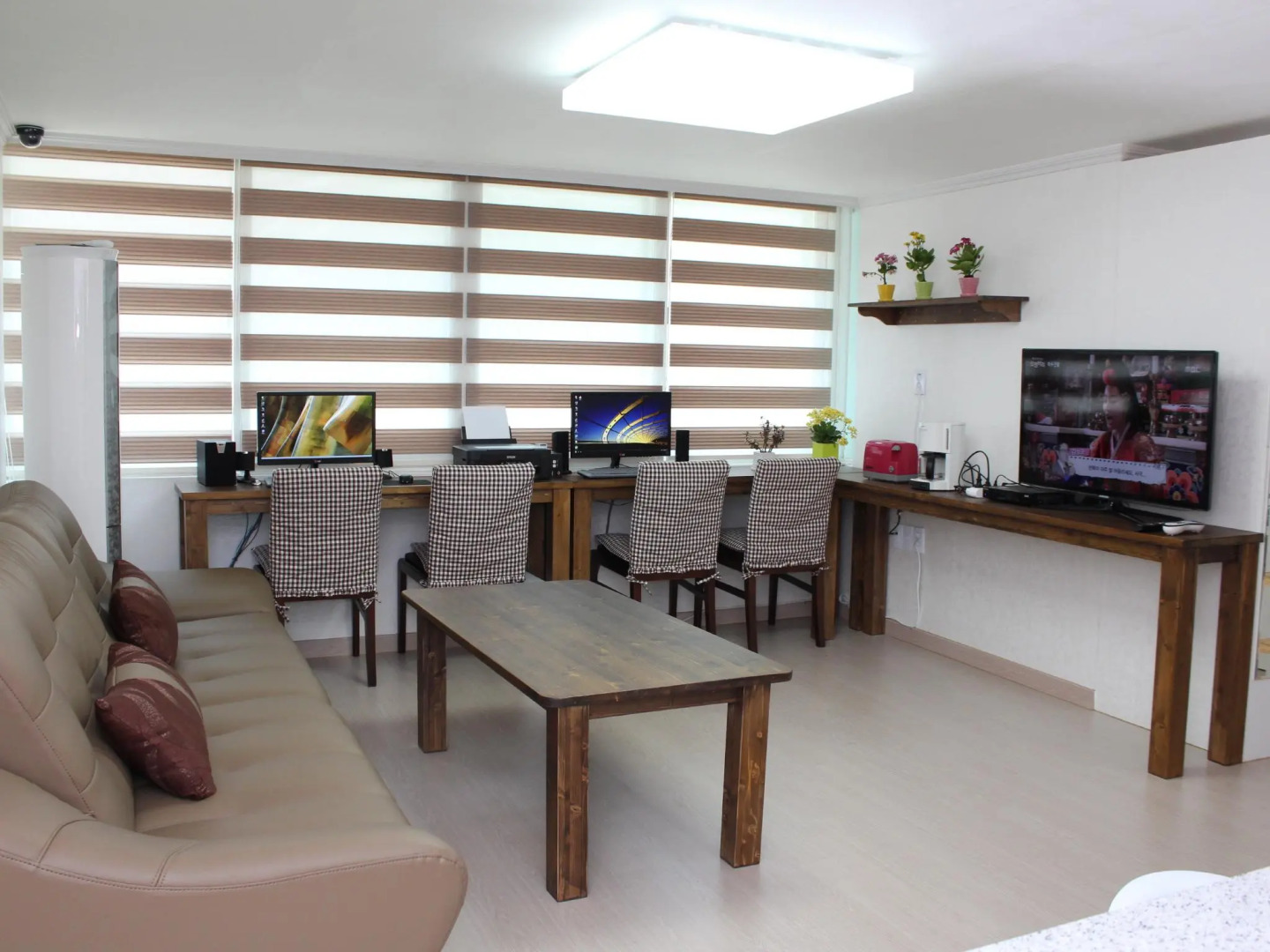 Wow Hills Guest House