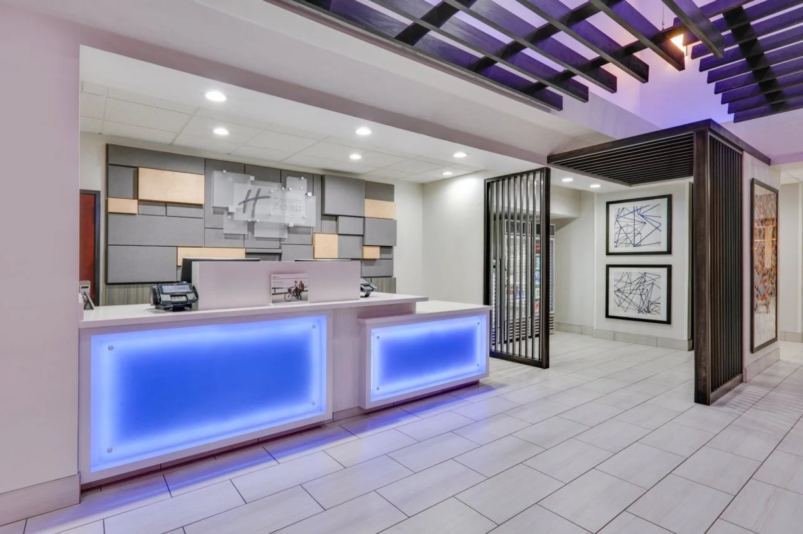 Holiday Inn Express Hotel & Suites Seaside-Convention Center by IHG