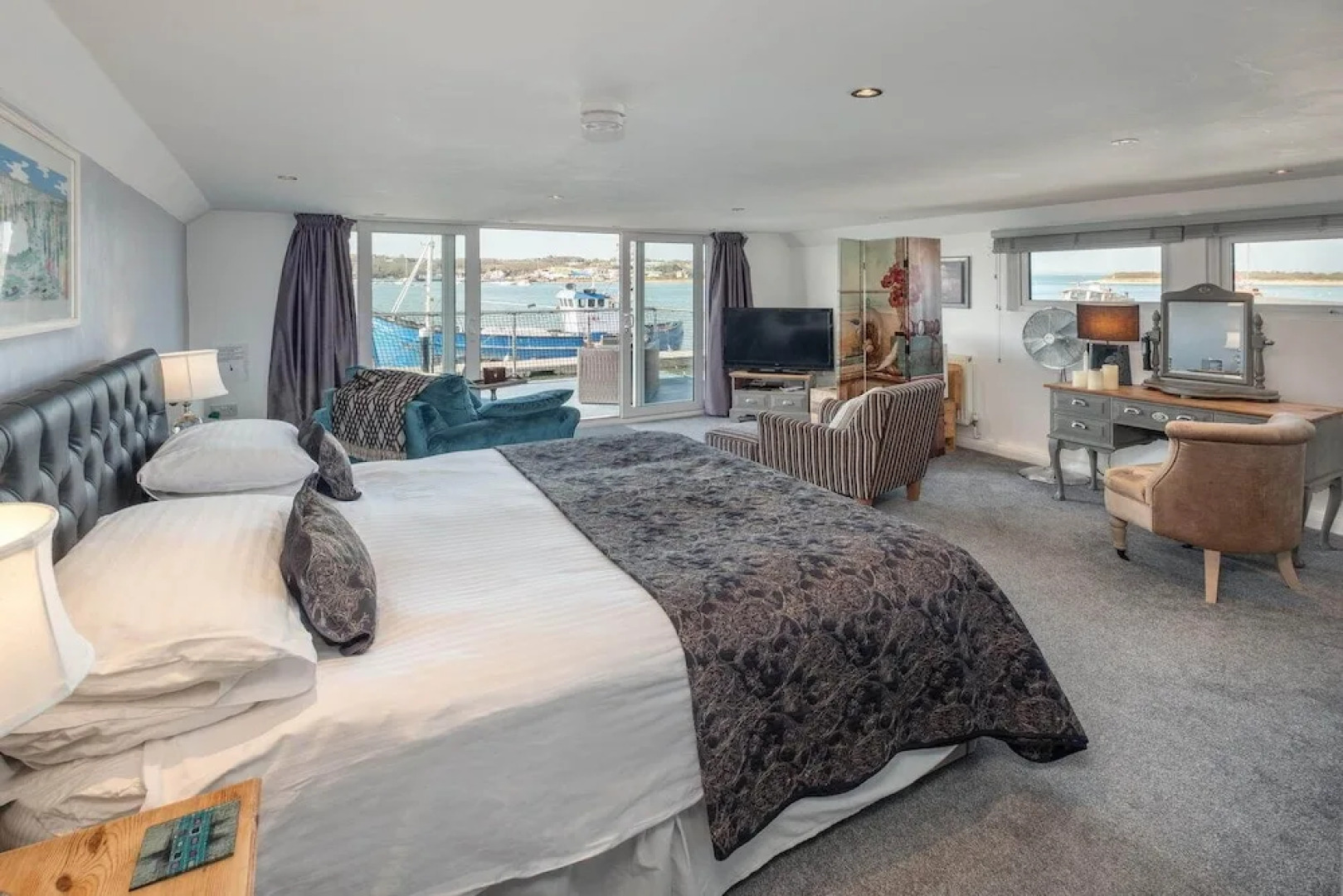 Houseboat Harbourside View