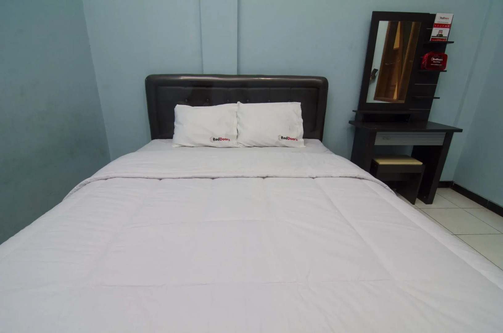 RedDoorz Near Ciputra World 2