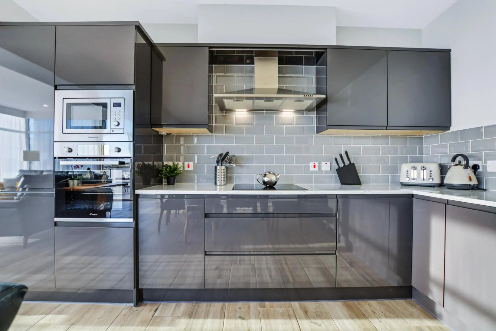 BayView Luxury 4 Bedroom Penthouse