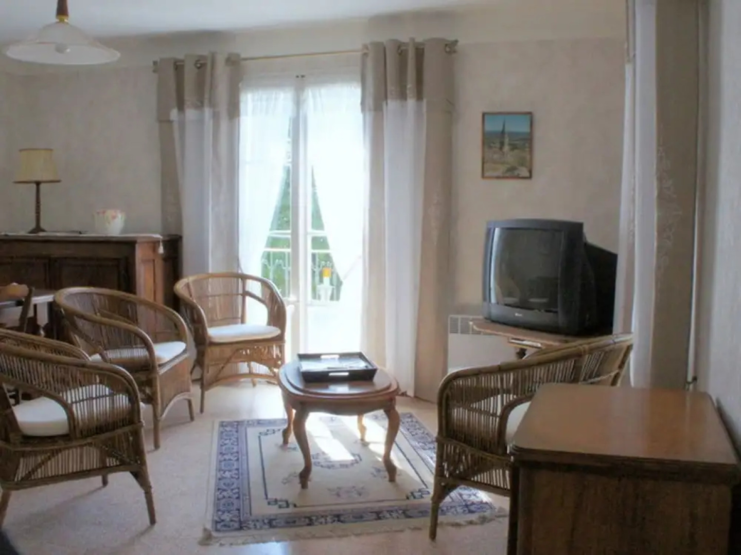Lovely Holiday Home in Saint-saturnin-lès-apt With Pool